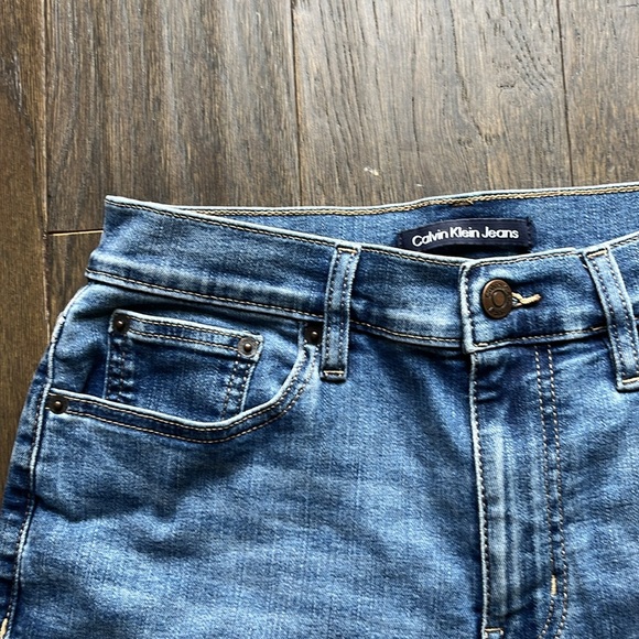 Calvin Klein Shorts 28 - Picture 4 of 7